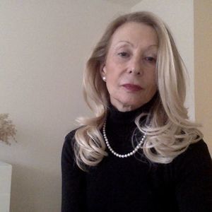 Meet your Posher, Eva